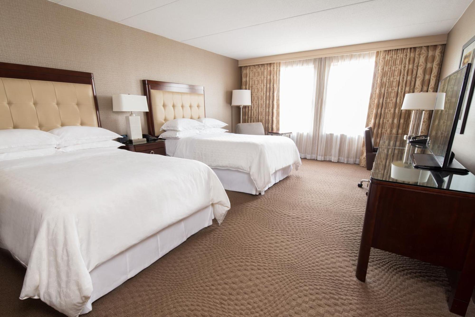 Sheraton Parsippany Hotel Exterior photo